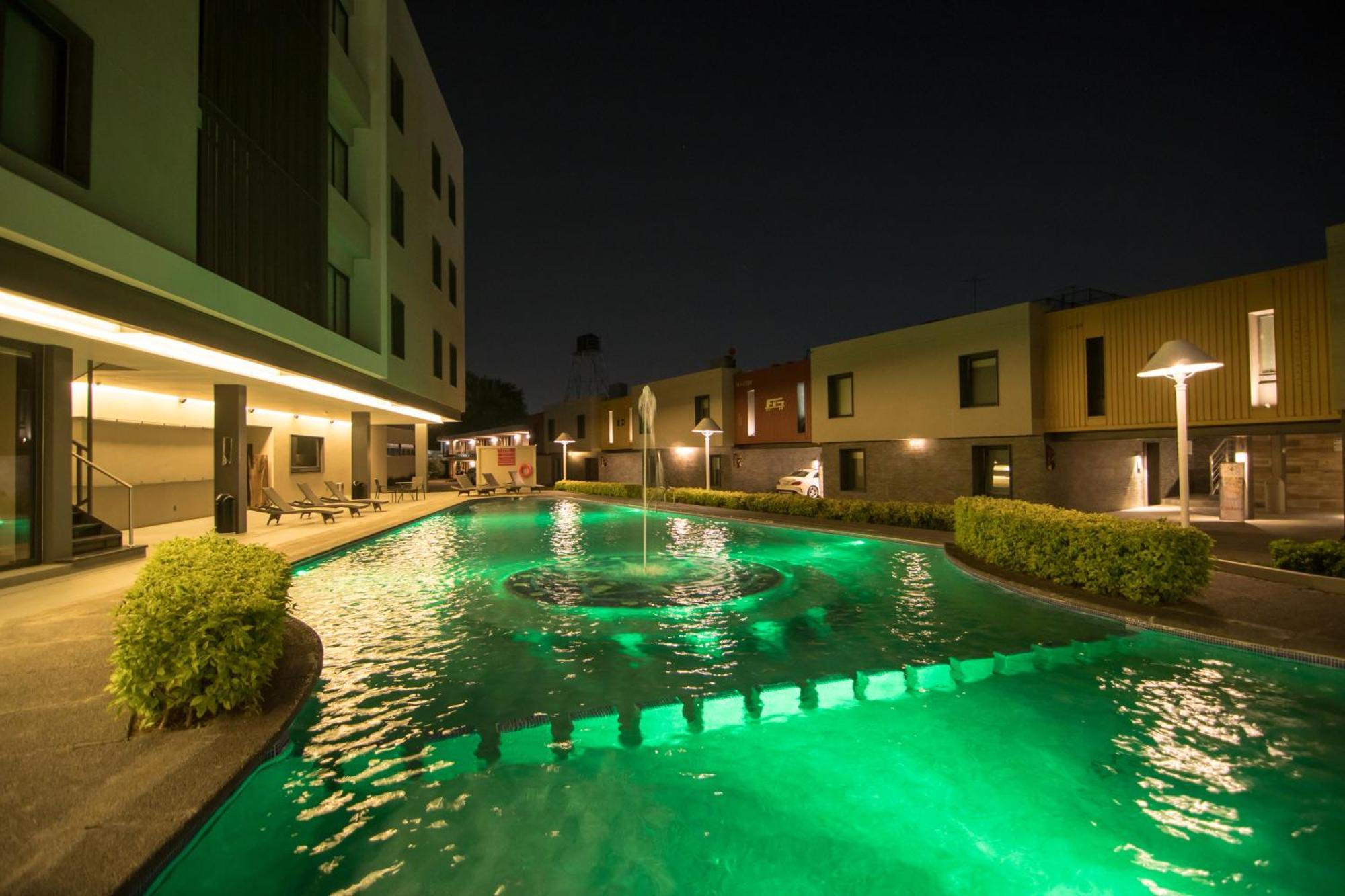Hotel Ronda Minerva กัวดาลาฮารา ภายนอก รูปภาพ