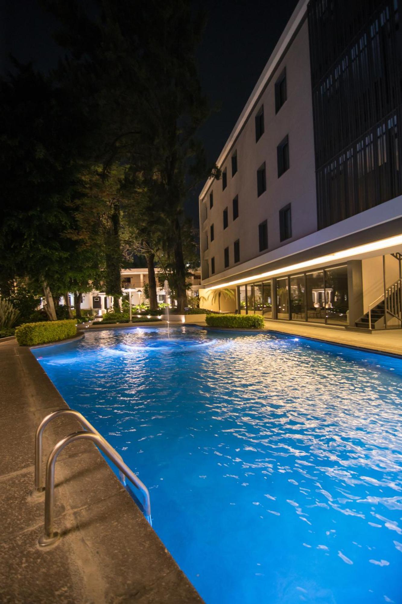 Hotel Ronda Minerva กัวดาลาฮารา ภายนอก รูปภาพ