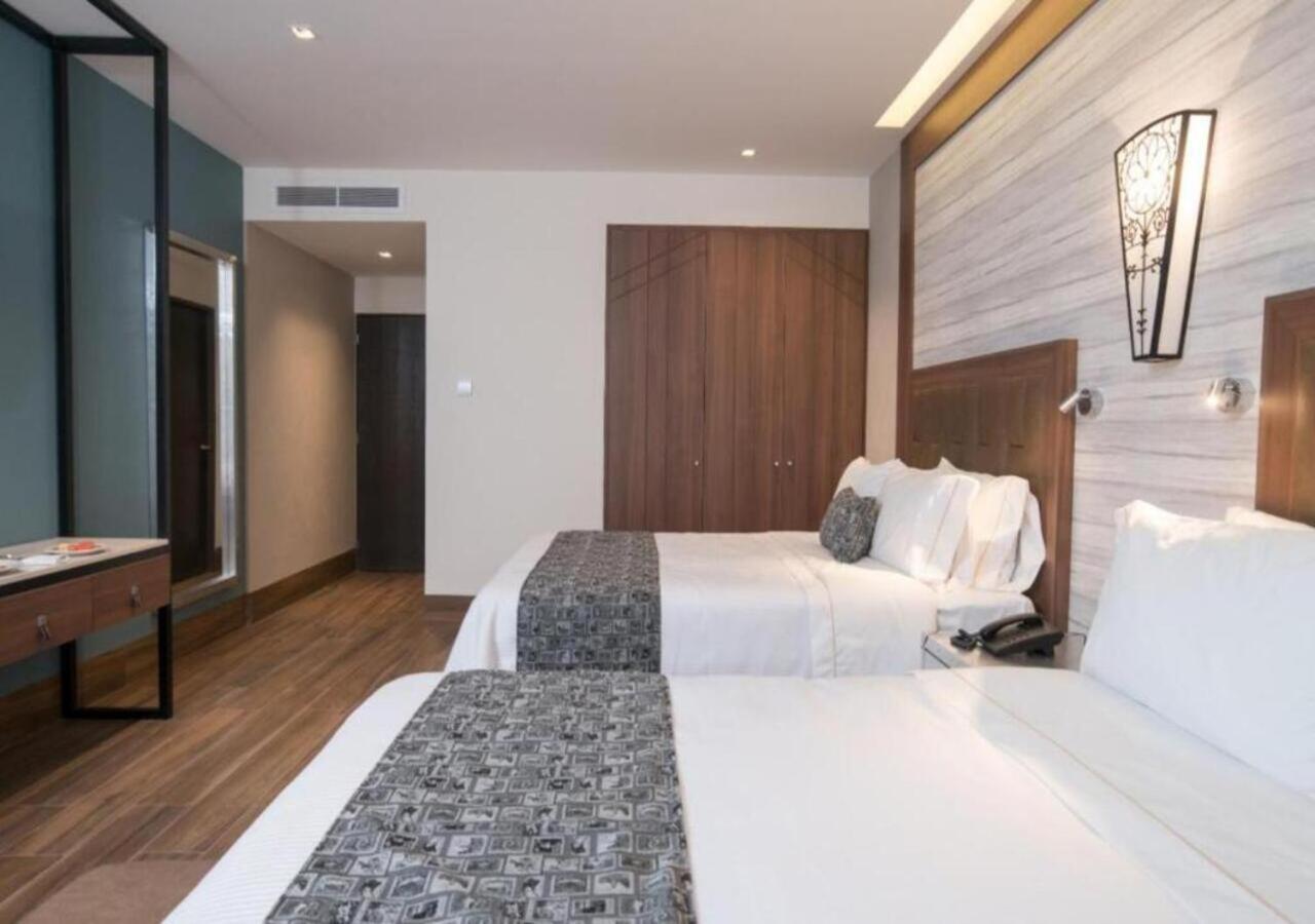 Hotel Ronda Minerva กัวดาลาฮารา ภายนอก รูปภาพ