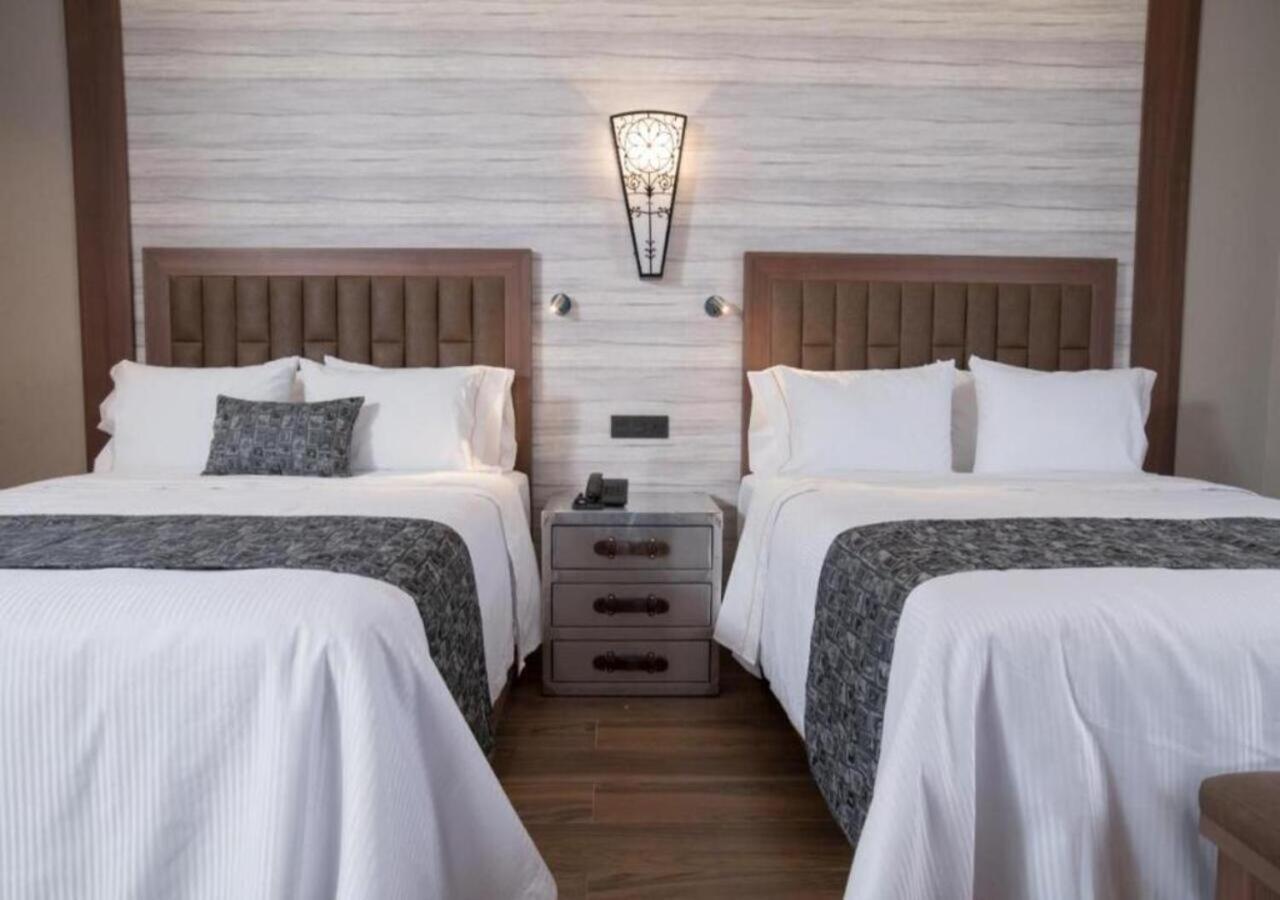 Hotel Ronda Minerva กัวดาลาฮารา ภายนอก รูปภาพ